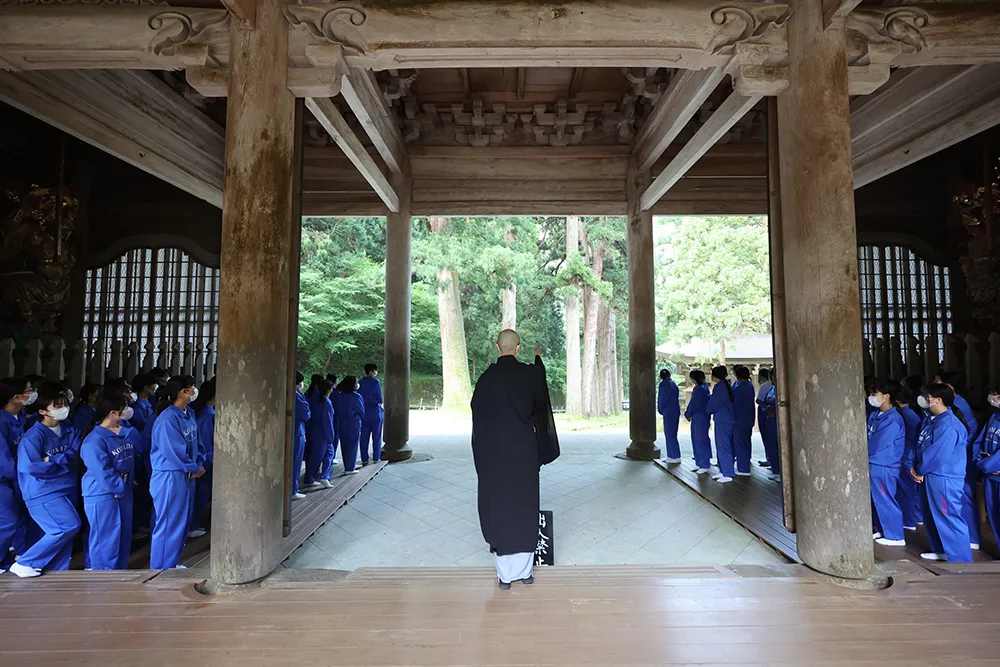 本山拝登